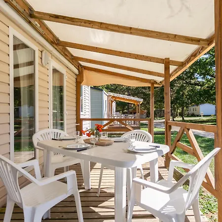 Camping Seasonova Le Brabois Campingplatz