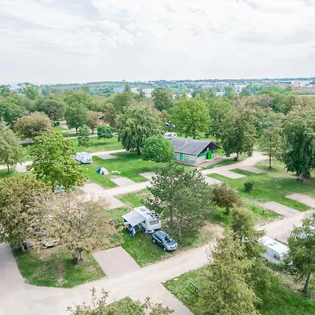 Camping Seasonova Le Brabois Campingplatz Villers-lès-Nancy