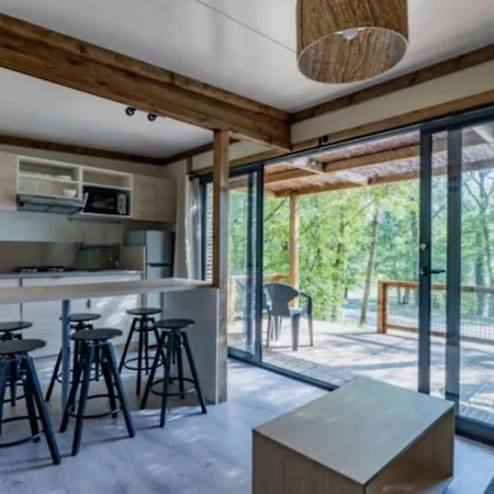 Seasonova Le Brabois